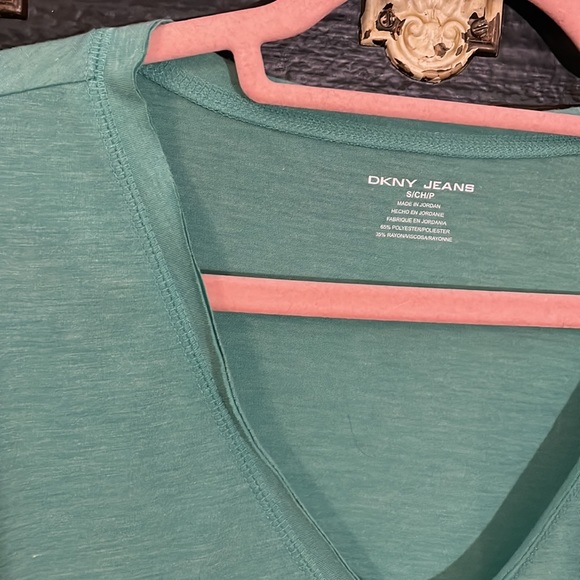 2/$12 DKNY Jeans Aqua Trapeze Hem T-Shirt Size Small - Picture 11 of 15